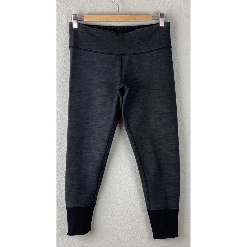 Lululemon Grey Cropped Legging with Side Zippers, size 8 - Picture 3 of 6